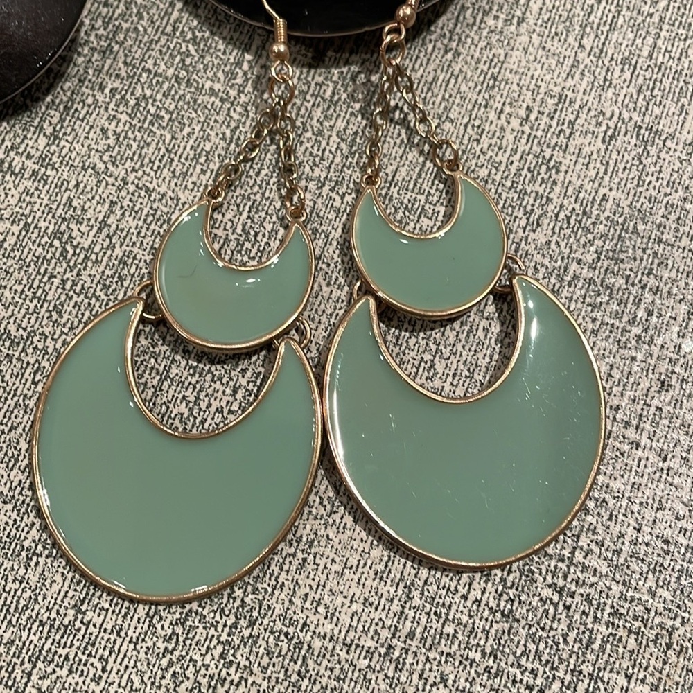 Earring bundle - Picture 4 of 5